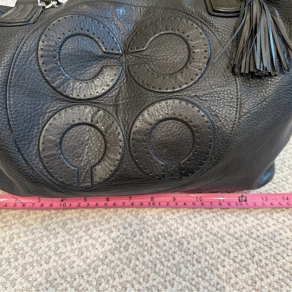 Elegant Coach Colette Black Leather Tote Bag - Picture 3 of 9
